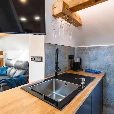 Podkrovni Stylovy Mezonetovy Apartment Kunratice (Usti nad Labem)