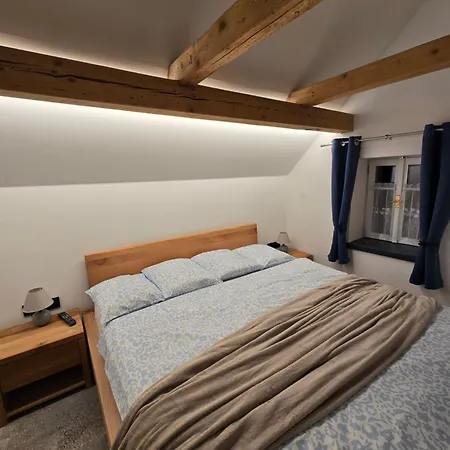 Podkrovni Stylovy Mezonetovy Apartment *